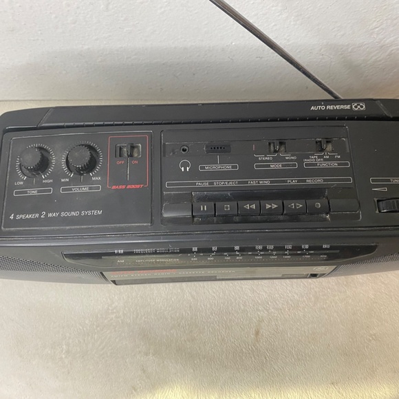 Vintage General Electric AM/FM Stereo/Cassette Recorder 3-5628A Tested Working - Picture 4 of 16